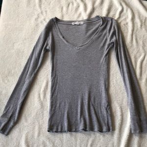 Grey v neck tee